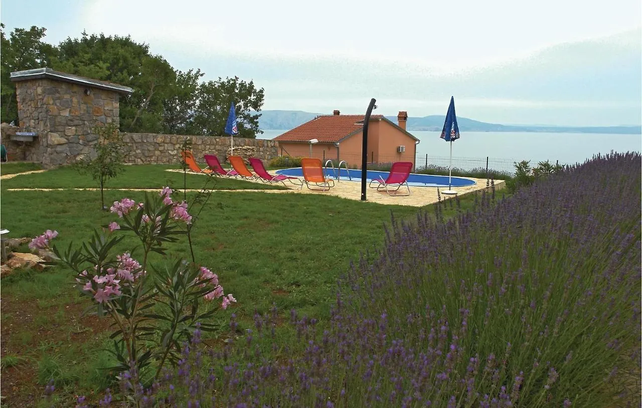 Amazing Apartment In Klenovica