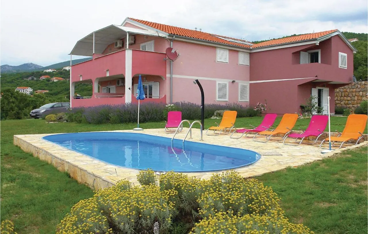Amazing Apartment In Klenovica