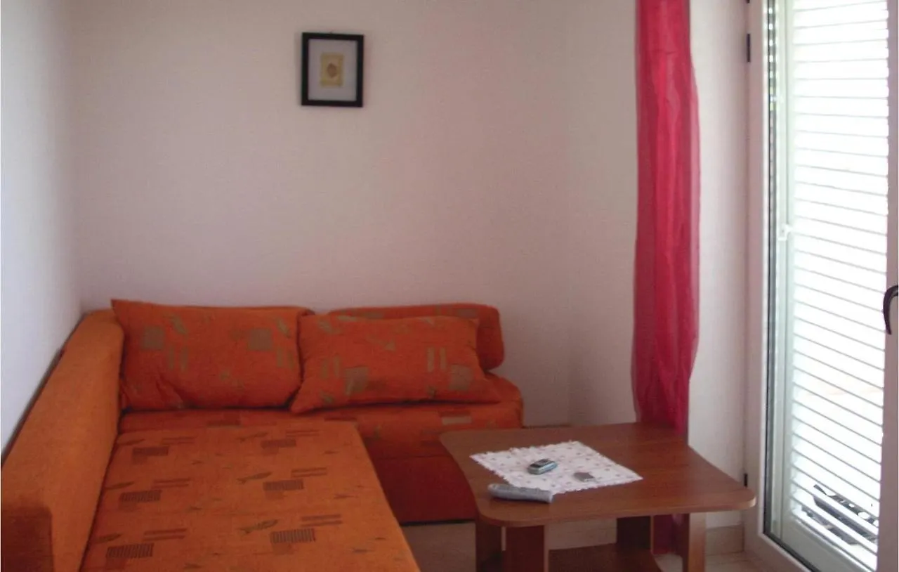 Amazing Apartment In Klenovica 0*,