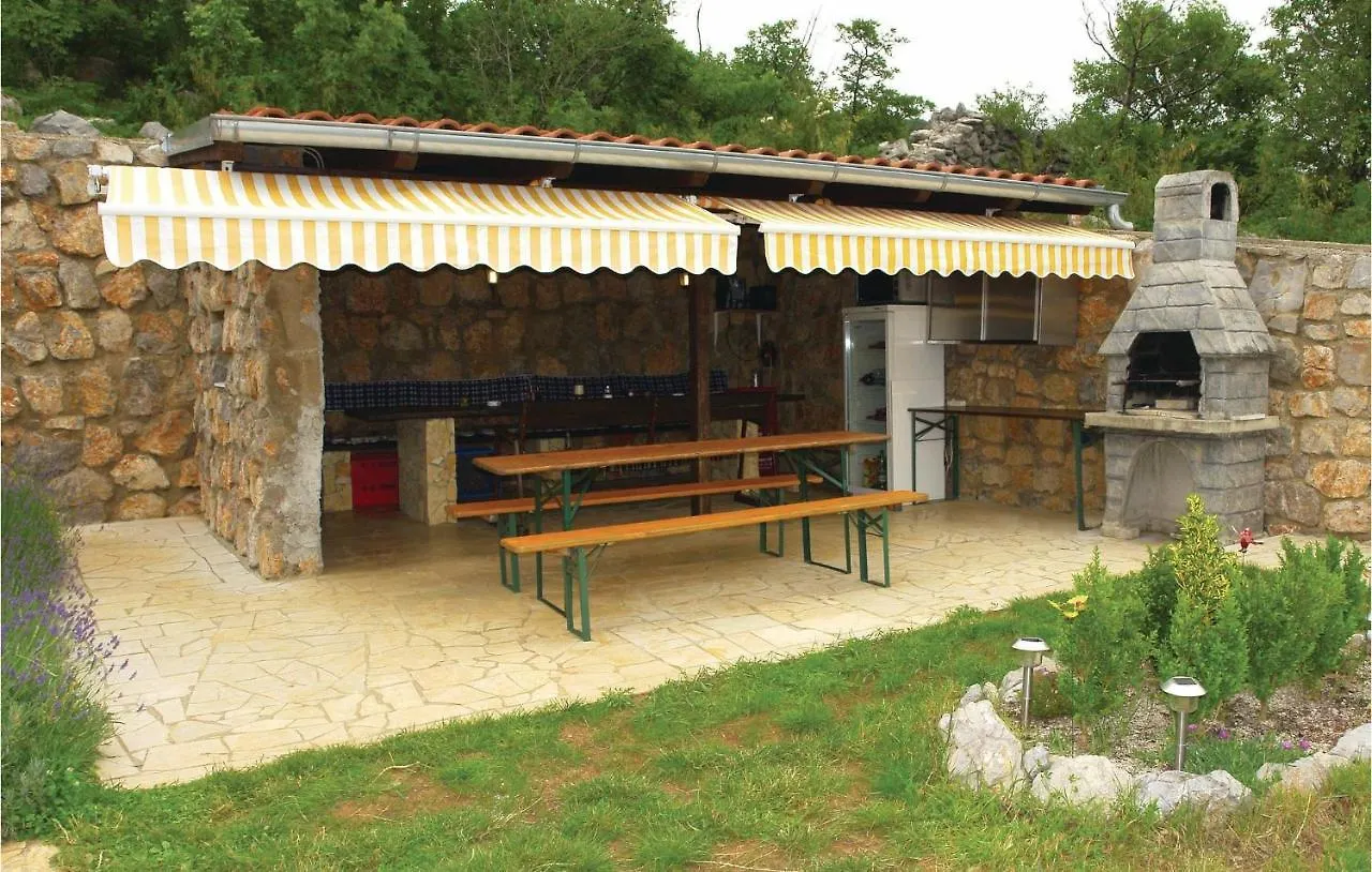 Amazing Apartment In Klenovica